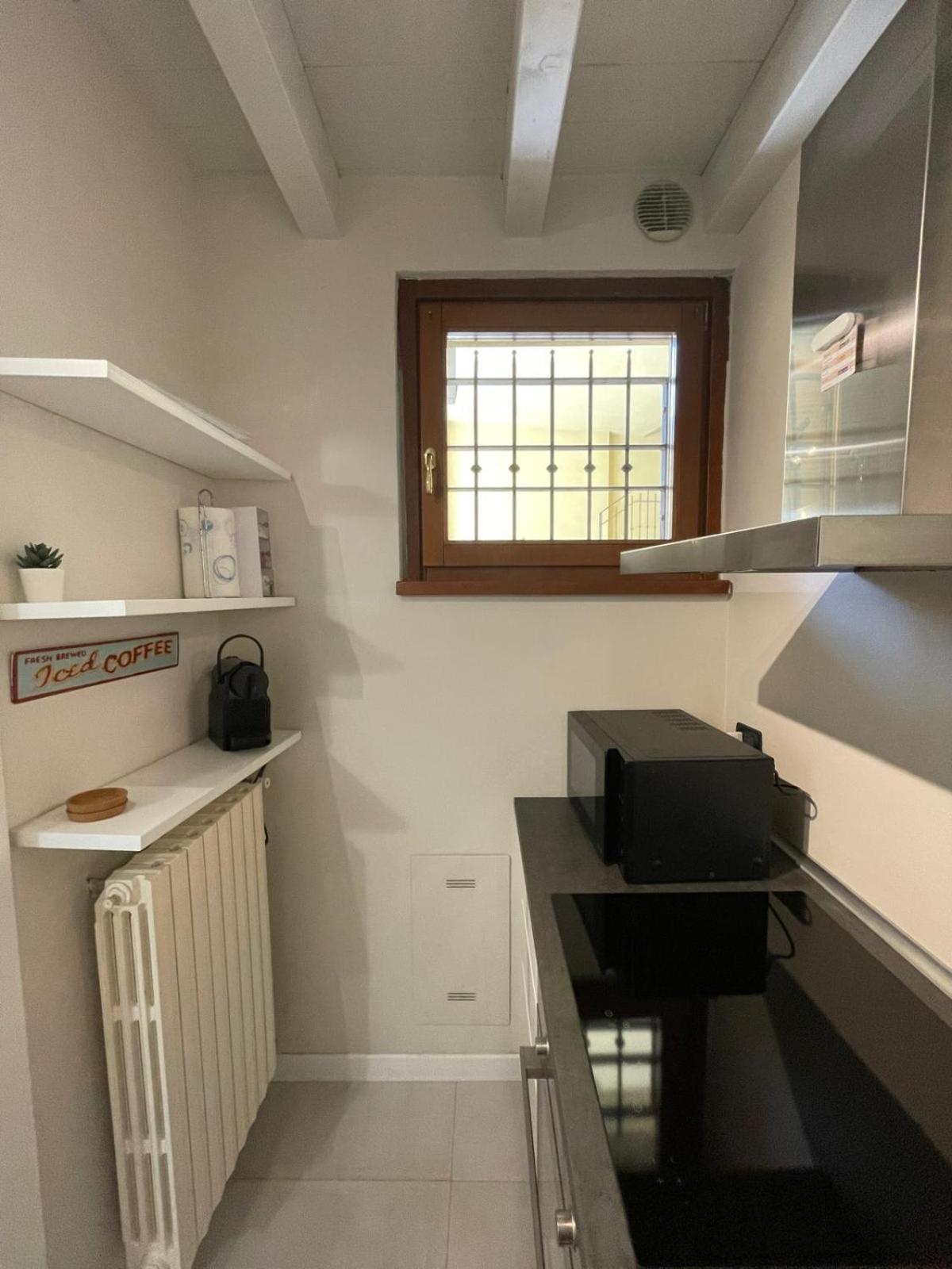 Amelie Apartment Desenzano del Garda Exterior foto
